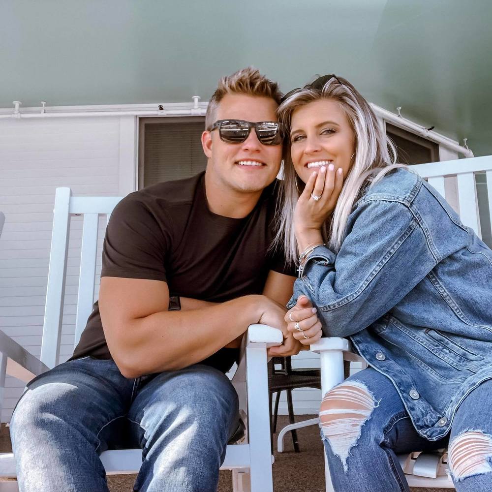 Meet your Posher, Desiree'